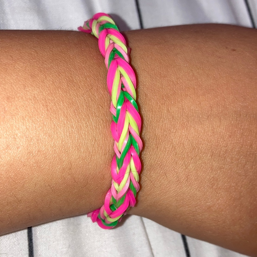 Rainbow double loom fishtail!